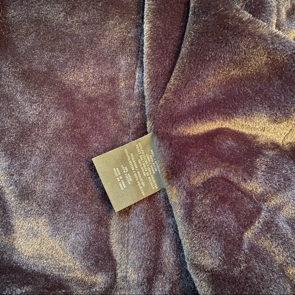 Black Vest Quilted Faux Fur Lined Size L - Picture 4 of 4